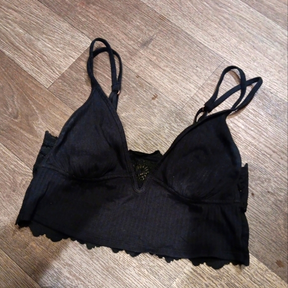 aerie Tops - Aerie  Black Bralette with Lace Detail Top Size L